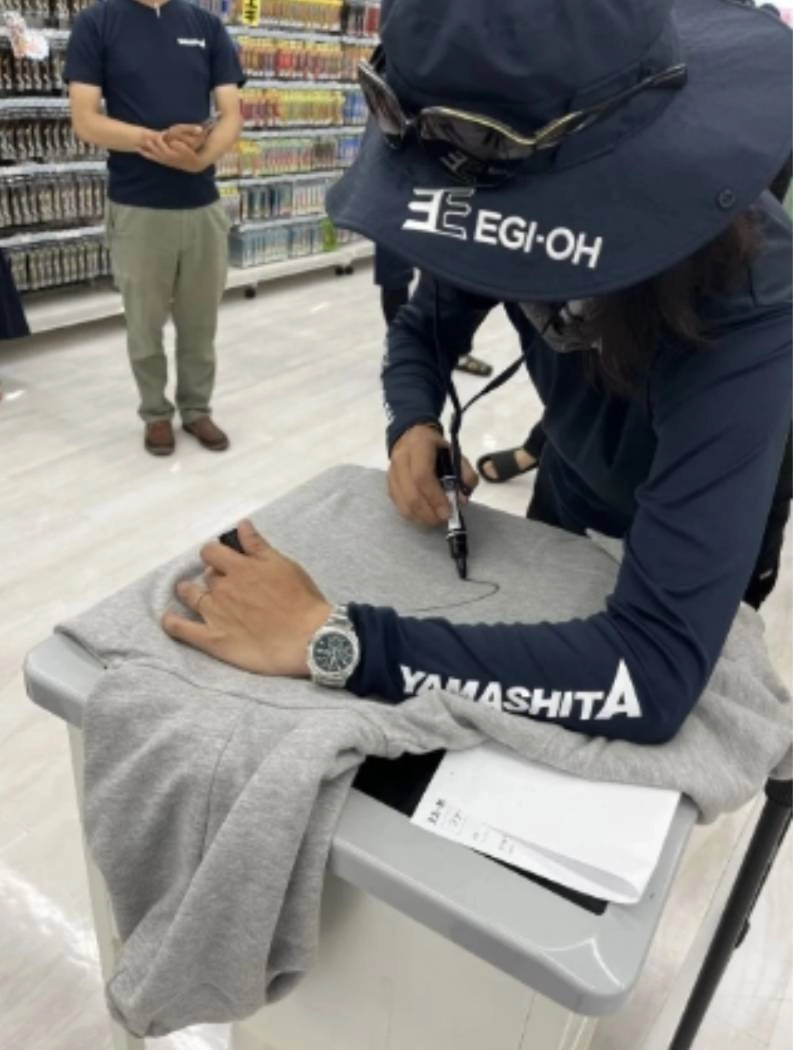 川上氏　サイン